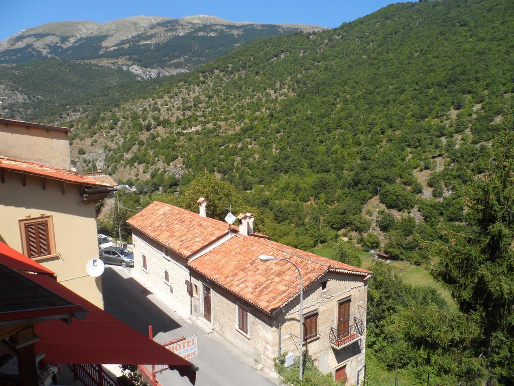 Grotta Dei Colombi Hotel Scanno Buitenkant foto